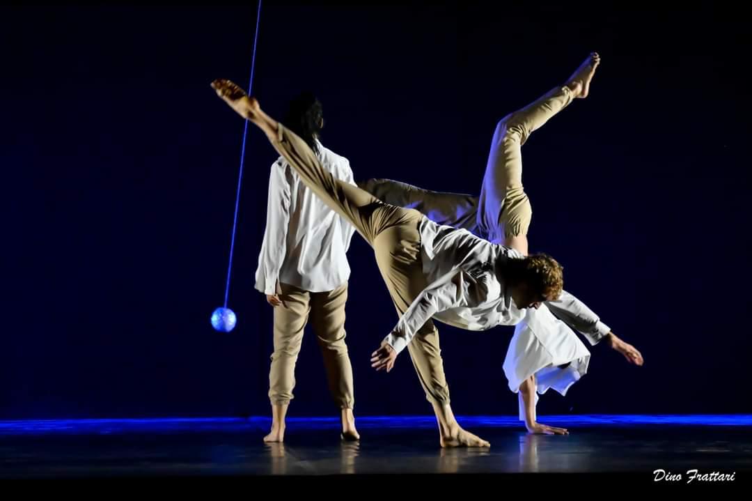 Festival Dancescreen in the Land 2024: stasera sul palco nel verde spettacolo “Gli stati dell’acqua”