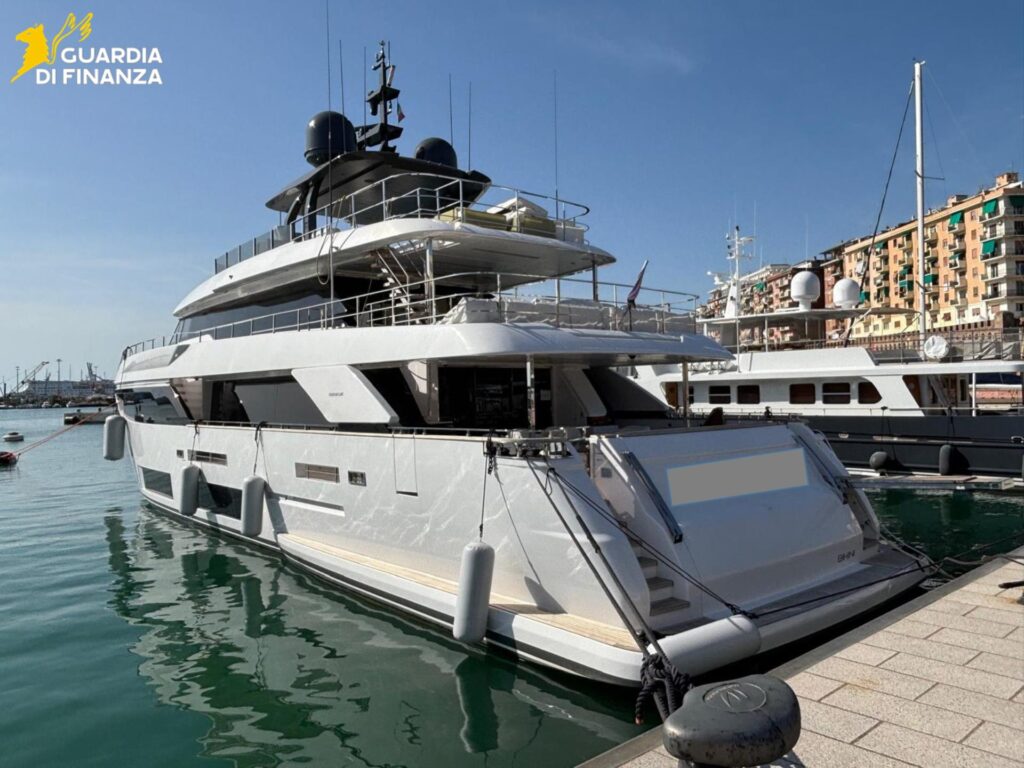 yacht