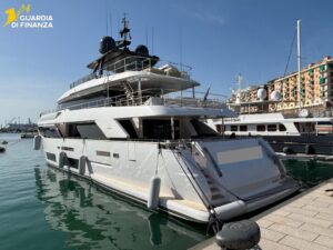Civitavecchia: sequestrato yacht di 33 metri