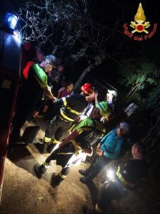 In 13 si smarriscono al Bosco di Ceri: intervengono i Vigili del Fuoco