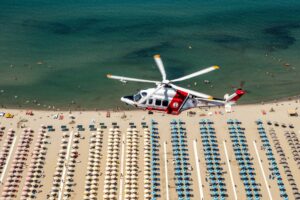 Guardia Costiera: salva 14enne. Si era allontanato in Sup a largo di Civitavecchia