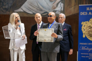 Renis, Moccia, Vukotic, Parsi e tanti altri al XIII Premio Maison des Artistes di successo